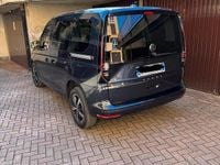Usata VW Caddy 122 CV (89 kW) 2024 Blu Monovolume