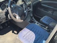 Begagnad Ford Focus Titanium 110 HK (80 kW) 2010 Svart Sedan