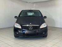 Usata Mercedes A180 Executive 109 CV (80 kW) 2012 Nero Monovolume