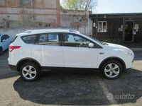 Usata Ford Kuga Titanium 150 CV (110 kW) 2013 Bianco pastello SUV