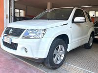 Usata Suzuki Grand Vitara 129 CV (94 kW) 2009 Bianco SUV