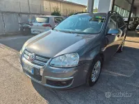 Usata VW Golf VI Comfortline 102 CV (75 kW) 2008 Grigio Utilitaria