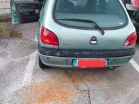 Usata Ford Fiesta 58 CV (42 kW) 2000 Verde Berlina