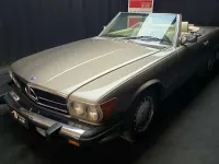 Usata Mercedes 560 265 CV (194 kW) 1988 Marrone Cabrio