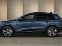 Usata Audi Q6 e-tron S-Line 284 kW (387 CV) 2025 Blu plasma metallizzato SUV