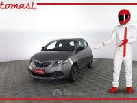 Usata Lancia Ypsilon Gold 69 CV (50 kW) 2022 Grigio pietra Utilitaria