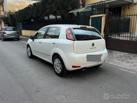 Usata Fiat Punto Evo 75 CV (55 kW) 2014 Bianco Utilitaria