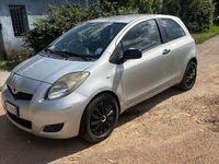 Usata Toyota Yaris 90 CV (66 kW) 2009 Grigio Coupé