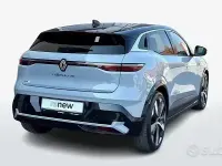 Käytetty Renault Megane E-Tech 55 kW (75 HP) 2023 Harmaa Sedan