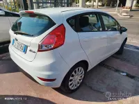 Usata Ford Fiesta 60 CV (44 kW) 2017 Bianco Utilitaria