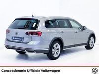 Usata VW Passat Alltrack 200 CV (147 kW) 2023 Grigio Station wagon