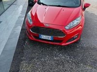Usata Ford Fiesta 60 CV (44 kW) 2013 Rosso Utilitaria