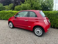 Begagnad Fiat 500 Lounge 69 HK (50 kW) 2008 Röd Halvkombi