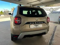 Usata Dacia Duster Prestige 101 CV (74 kW) 2020 Beige SUV