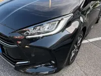 Usata Toyota Yaris Hybrid Lounge 92 CV (67 kW) 2020 Nero Berlina