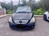 Käytetty Mercedes B180 109 HP (80 kW) 2009 Tila-auto