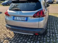 Usata Peugeot 2008 120 CV (88 kW) 2017 Grigio SUV