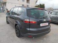 Usata Ford S-MAX Titanium 140 CV (102 kW) 2007 Grigio Monovolume