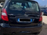 Usata Mercedes A180 Elegance 108 CV (79 kW) 2011 Nero Berlina