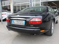 Usata Jaguar XK8 284 CV (208 kW) 2000 Nero metallizzato Coupé