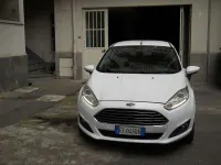 Usata Ford Fiesta Business Edition 97 CV (71 kW) 2013 Bianco Berlina