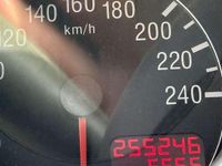 Usata Alfa Romeo 147 Progression 140 CV (102 kW) 2003 Utilitaria