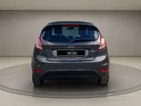 Usata Ford Fiesta Business Edition 75 CV (55 kW) 2015 Grigio Utilitaria