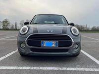 Usata Mini Cooper 116 CV (85 kW) 2017 Grigio Utilitaria