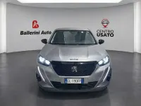 Usata Peugeot 2008 Active 102 CV (75 kW) 2022 Argento SUV