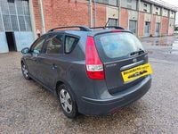 Usata Hyundai i30 90 CV (66 kW) 2011 Grigio Station wagon
