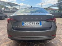 Usata Skoda Octavia Executive 116 CV (85 kW) 2022 Grigio scuro Berlina