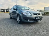 Usado Kia Rio EX 97 HP (71 kW) 2007 Cinzento Sedan