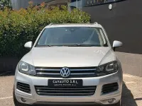 Usata VW Touareg Executive 245 CV (180 kW) 2011 Grigio SUV