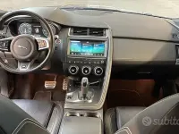 Usata Jaguar E-Pace R-Dynamic 179 CV (131 kW) 2020 Grigio SUV