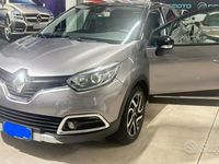 Usata Renault Captur 110 CV (80 kW) 2016 Grigio SUV
