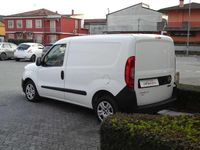 Usata Fiat Doblò 105 CV (77 kW) 2017 Bianco Monovolume