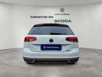 Usata VW Passat Alltrack 200 CV (147 kW) 2023 Bianco Station wagon