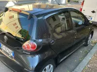 Usata Toyota Aygo Sol 68 CV (50 kW) 2010 Grigio Utilitaria