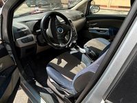 Usado Fiat Grande Punto 65 HP (47 kW) 2006 Cinzento Citadino