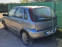 Usata Opel Corsa Cosmo 69 CV (50 kW) 2004 Utilitaria