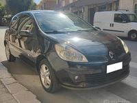 Usata Renault Clio II 75 CV (55 kW) 2005 Nero Berlina
