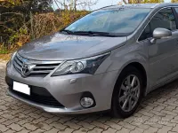 Usata Toyota Avensis 124 CV (91 kW) 2014 Grigio Station wagon
