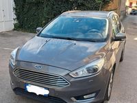 Usata Ford Focus 120 CV (88 kW) 2015 Grigio Station wagon