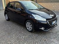 Usata Peugeot 208 82 CV (60 kW) 2014 Blu Utilitaria