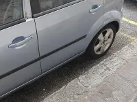 Usata Ford Fiesta 75 CV (55 kW) 2005 Blu Utilitaria