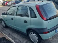 Usata Opel Corsa Club 75 CV (55 kW) 2002 Verde Utilitaria