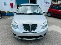 Usata Lancia Ypsilon 60 CV (44 kW) 2010 Argento Utilitaria