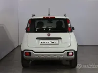 Usata Fiat Panda Cross Cross 69 CV (50 kW) 2022 Bianco Utilitaria