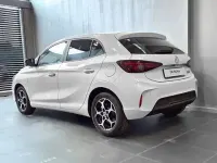 Nuova MG MG3 Luxury 102 CV (75 kW) 2026 Bianco Utilitaria