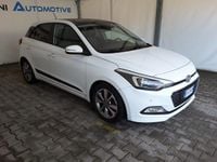 Usata Hyundai i20 Style 84 CV (61 kW) 2015 Bianco Utilitaria